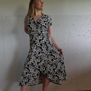 Womens Size M Floral Spring Midi Wrap Dress